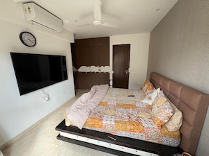 Bedroom in 2 BHK Apartment at Hiranandani Castle Rock, Powai – for Rent