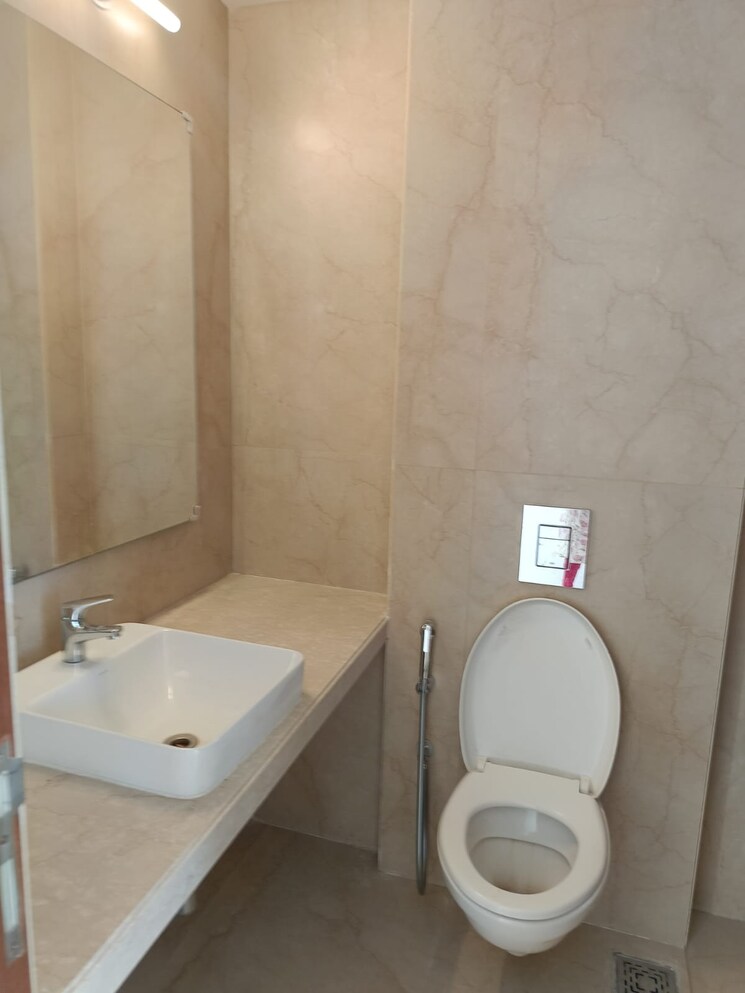 Bathroom, mahavir-square 2 Bedroom 794 Sq.Ft. Apartment In Manpada Thane 9672717