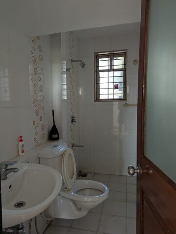 Bathroom in 2 BHK Apartment at Mapusa – for Rent