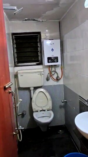 Furnished Amenities in 2 BHK Apartment at Vijaynagar Society, Marol – for Rent