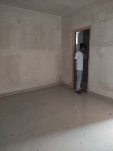 Room in 3 BHK Apartment at Lalpur – for Sale