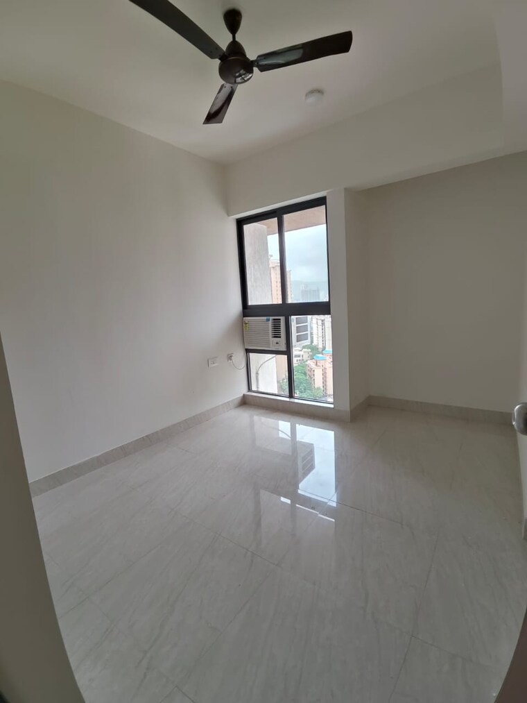 Room, lodha-crown-quality-homes 1 Bedroom 317 Sq.Ft. Apartment In Majiwada Thane 9672877