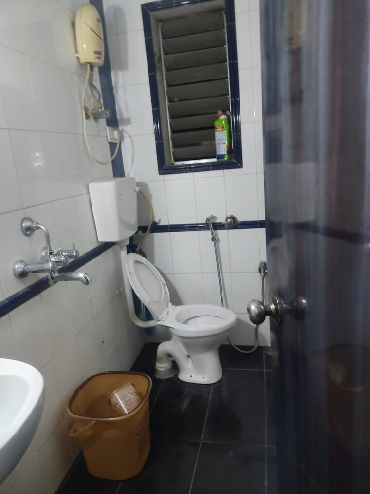 Bathroom, marol 1 Bedroom 550 Sq.Ft. Apartment In Marol Mumbai 9672937