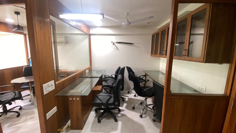 Team Area, makarba Commercial Office Space 750 Sq.Ft. In Makarba Ahmedabad 9672932