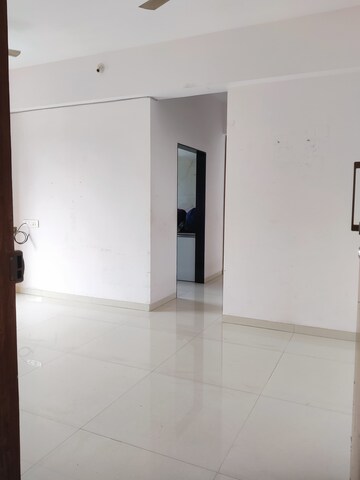Room in 2 BHK Apartment at Deiv Virat Grandeur, Thakurli – for Rent