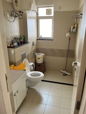 Bathroom in 4 BHK Apartment at Bestech Park View Spa, Sector 47 – for Sale