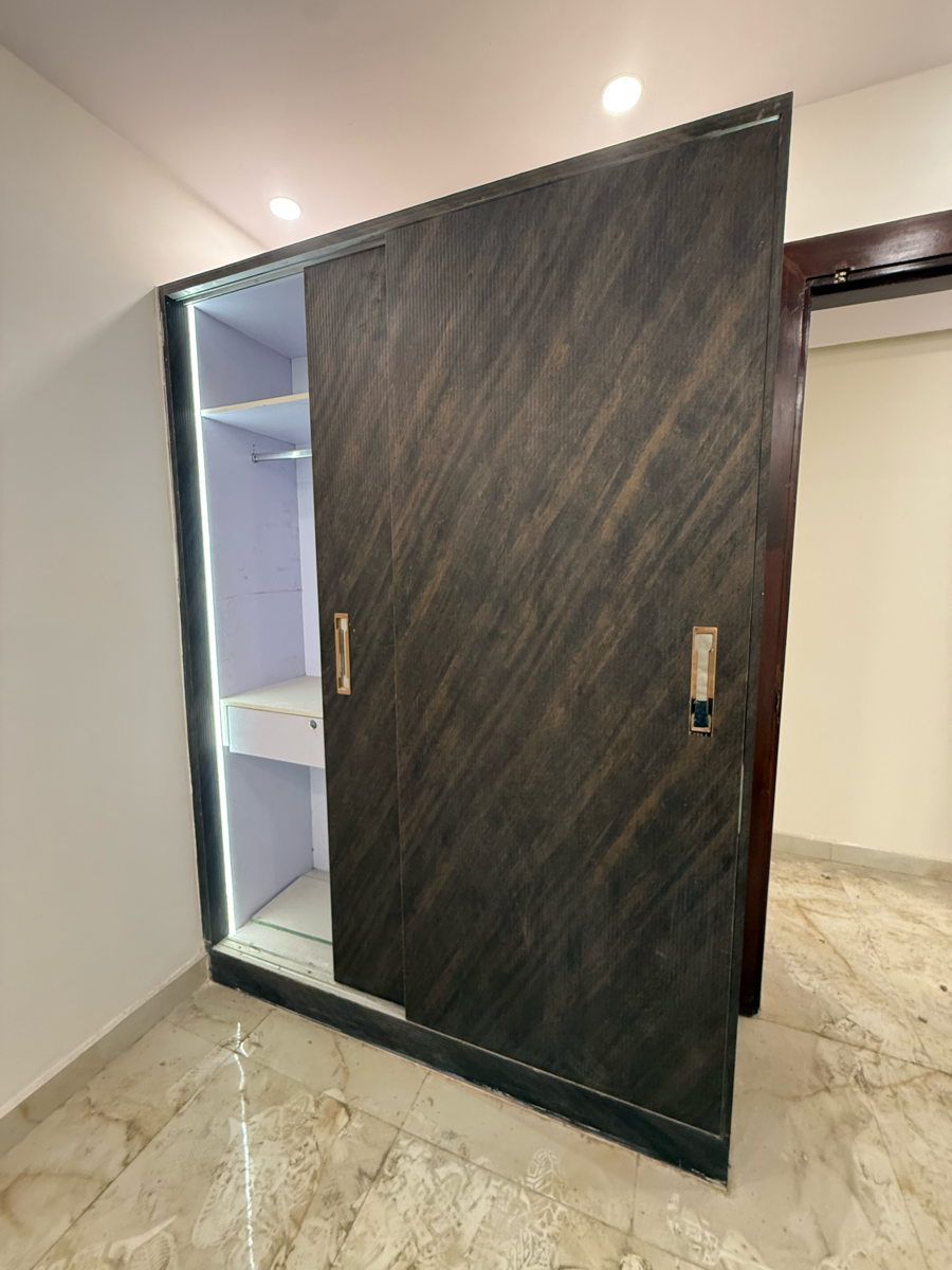 2 BHK Builder Floor For Sale in Mahaveer Nagar