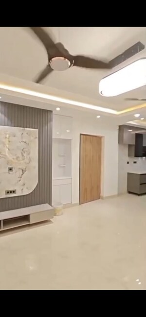 Room in 3 BHK Builder Floor at BPTP District 3, Sector 85 – for Sale