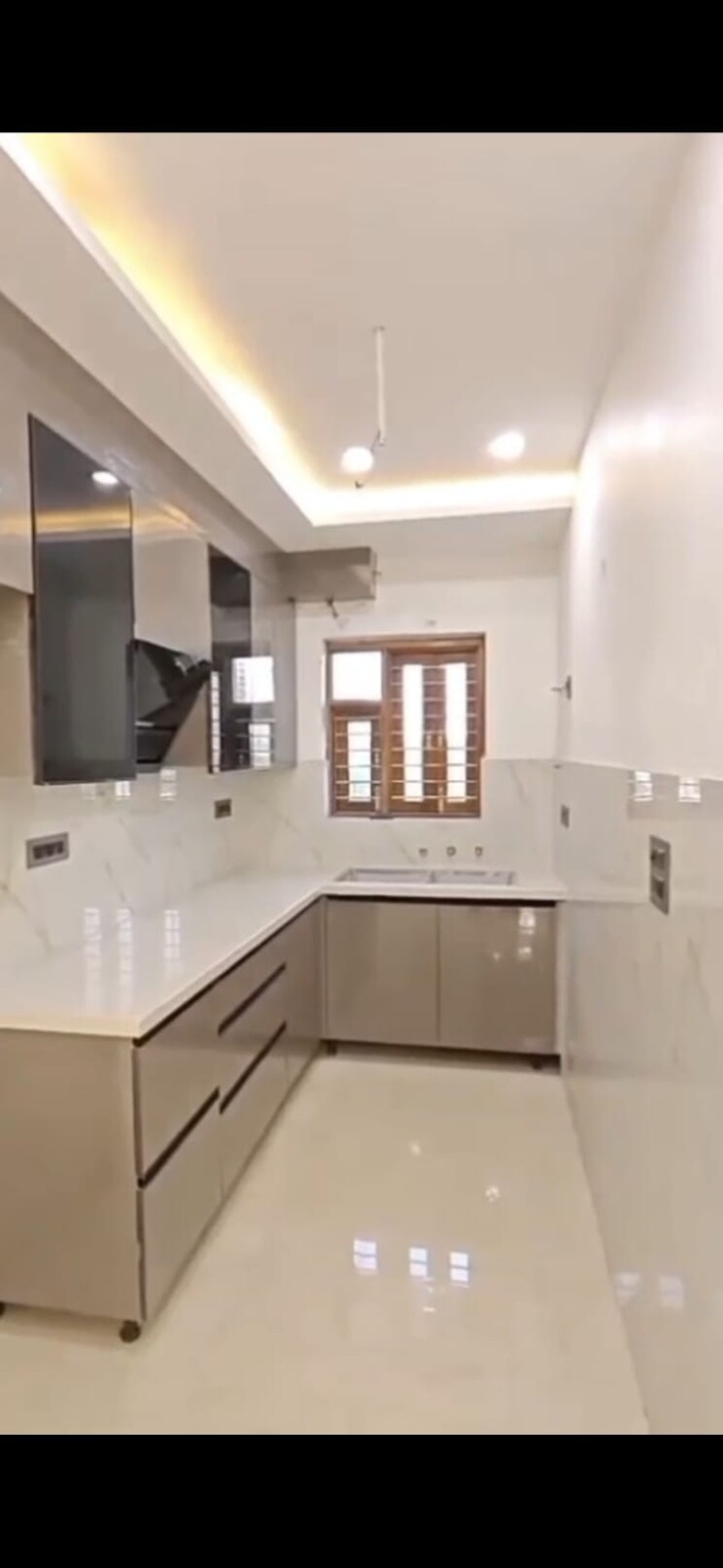 Kitchen, bptp-district-3 3 Bedroom 160 Sq.Yd. Builder Floor In Sector 85 Faridabad 9673100