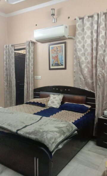 Bedroom in 5 BHK Independent House at Chiranjiv Vihar – for Sale