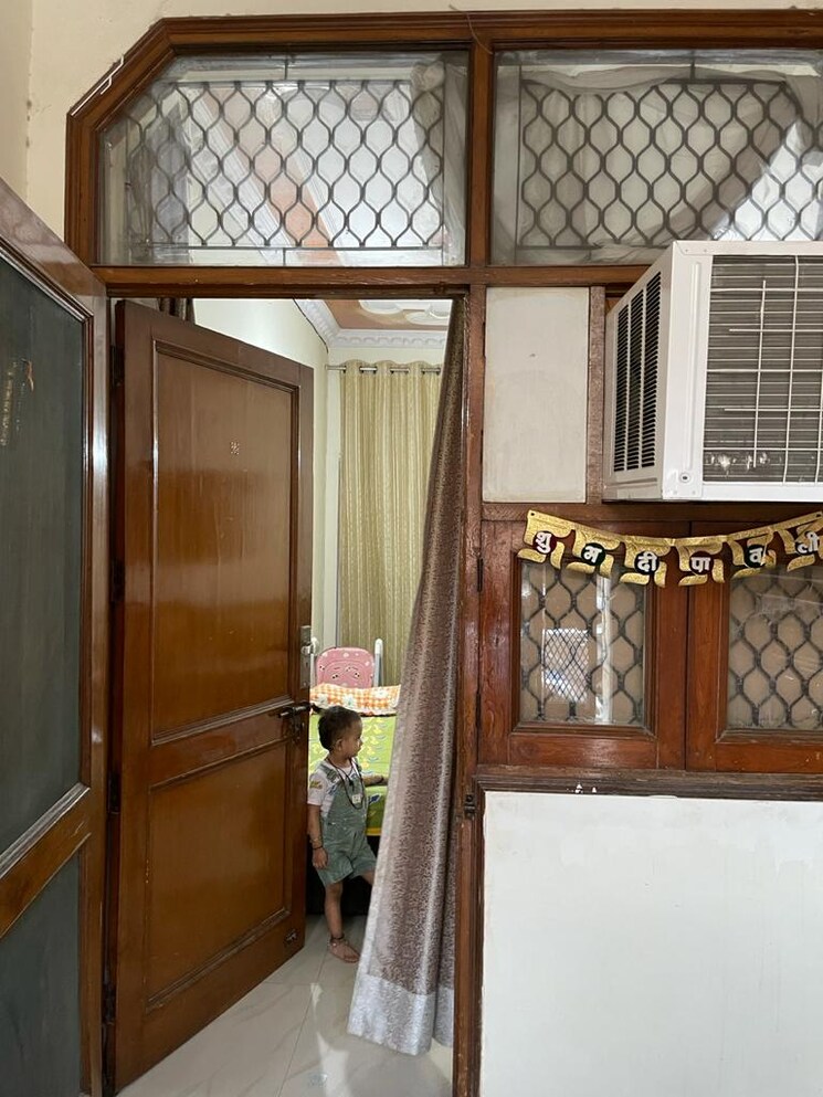 Kitchen, uttam nagar west 2 Bedroom 110 Sq.Yd. Builder Floor In Uttam Nagar West Delhi 9673110