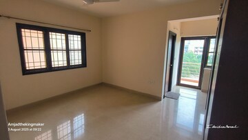 Room in 3.5 BHK Apartment at Parkway Tivoli Apartment, Whitefield – for Rent