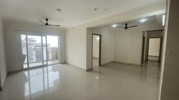 2.5 BHK + Study Room Apartment For Sale in Pareena Micasa