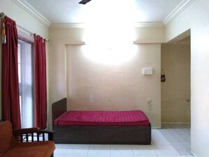 Bedroom in 2 BHK Apartment at Viman Nagar – for Rent