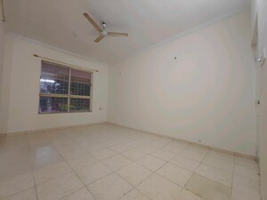 Room in 2 BHK Apartment at Viman Nagar – for Rent