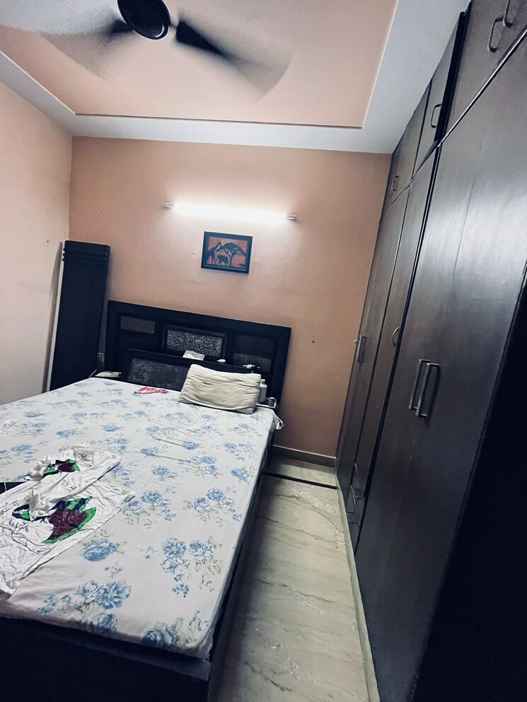Bedroom, paschim vihar 2 Bedroom 1350 Sq.Ft. Builder Floor In Paschim Vihar Delhi 9673219