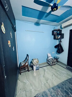 Room in 2 BHK Builder Floor at Paschim Vihar – for Rent