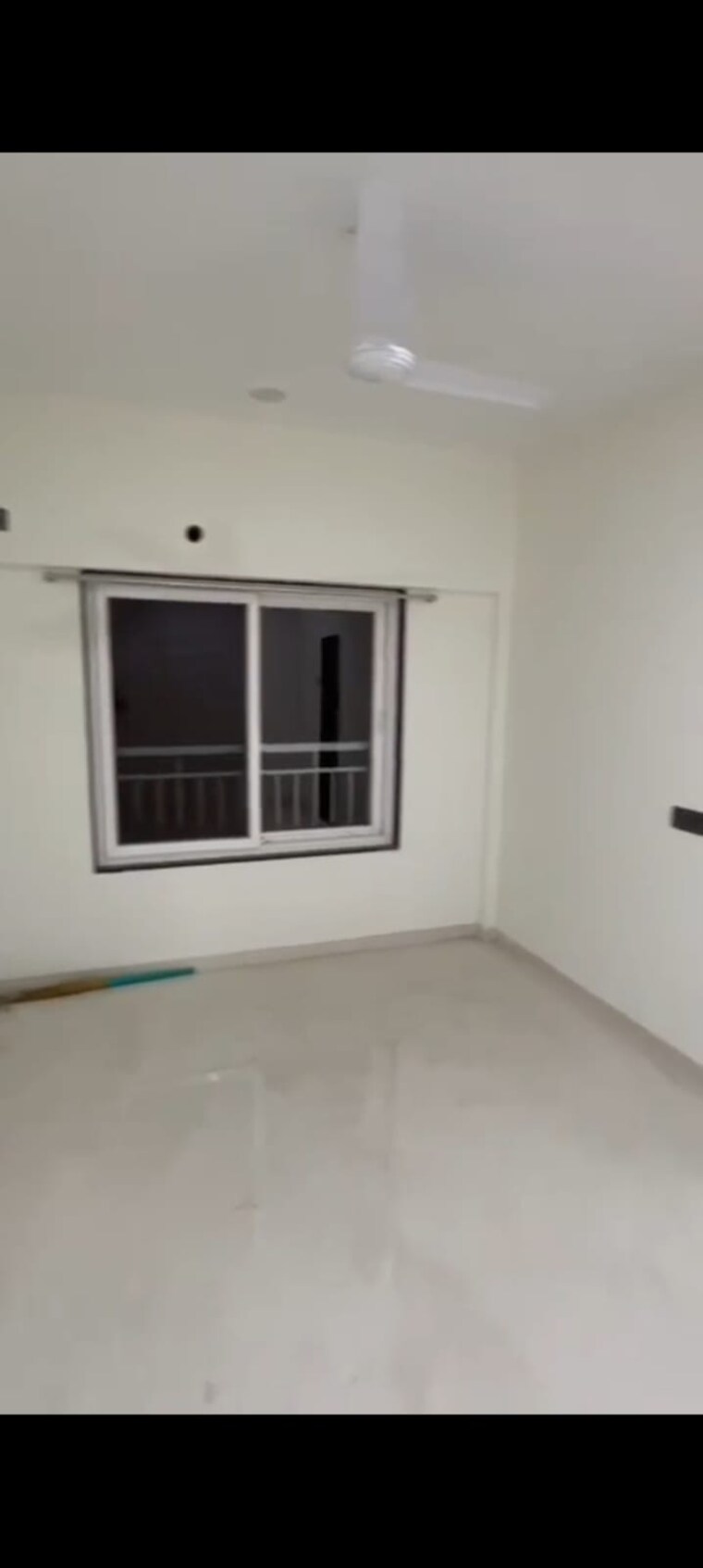 Room, mhada-sector-r3 3 Bedroom 1000 Sq.Ft. Apartment In Goregaon West Mumbai 9673201