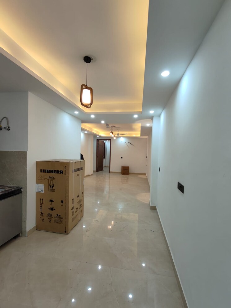 Room, saket 3 Bedroom 1200 Sq.Ft. Builder Floor In Saket Delhi 9673223