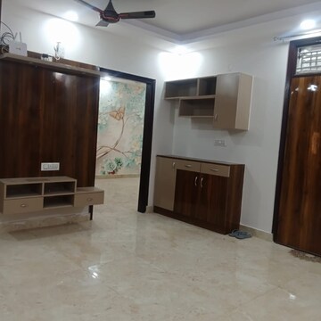 Living Room in 4 BHK Apartment at Mahagun Manor, Sector 50 – for Sale