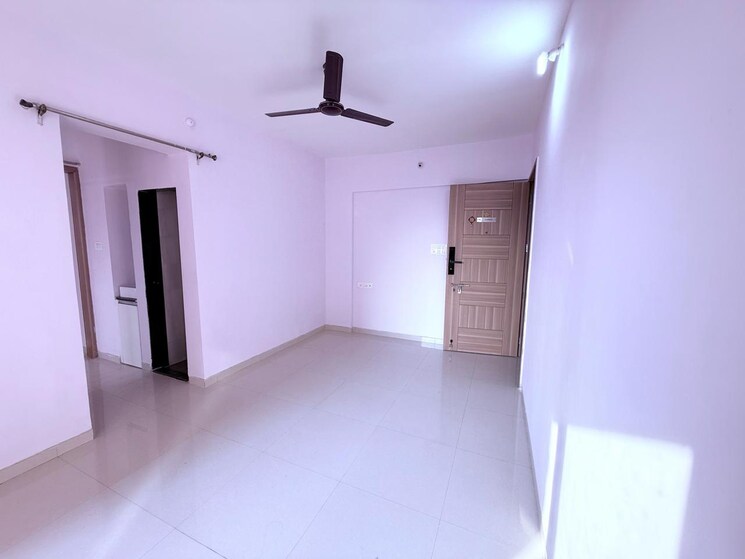 Other, uttam nagar west 4 Bedroom 200 Sq.Yd. Builder Floor In Uttam Nagar West Delhi 9673225