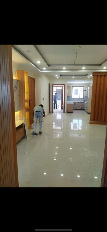 Kitchen in 3 BHK Builder Floor at Puri Kohinoor, Sector 89 – for Sale