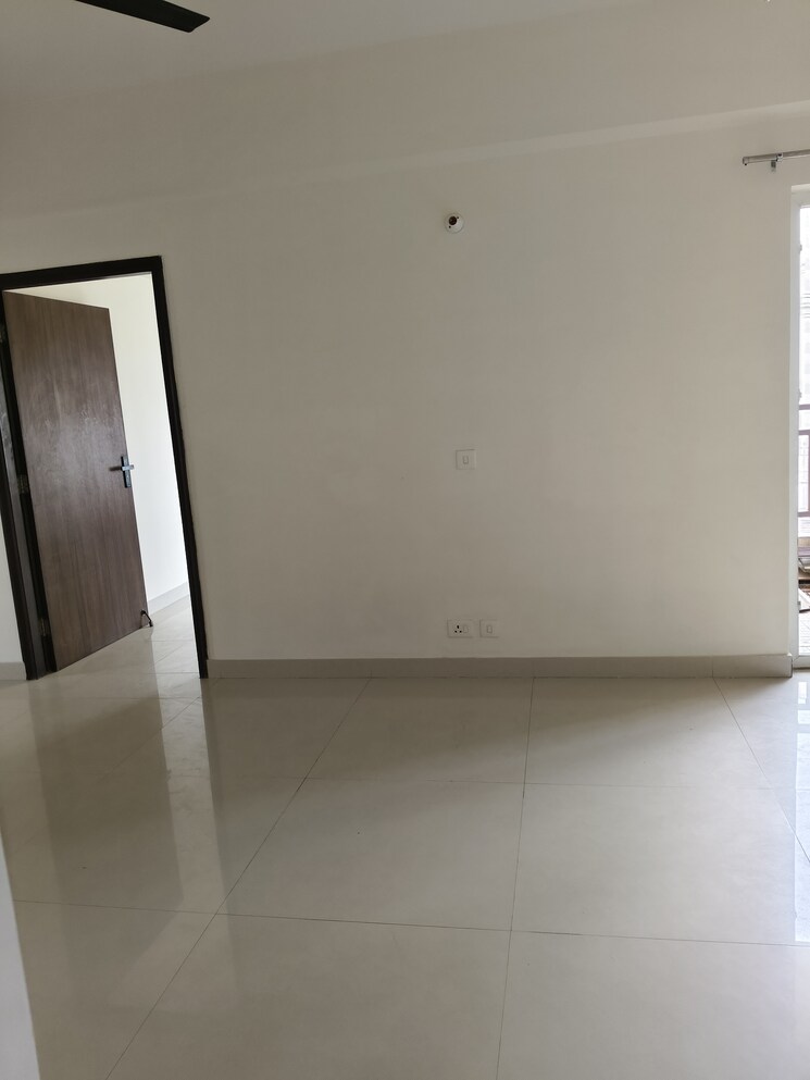 Room, adani-oyster-grande-phase-2 3 Bedroom 1689 Sq.Ft. Apartment In Sector 102 Gurgaon 9673228