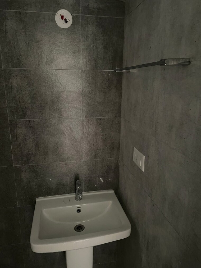Bathroom, rohan-upavan 1 Bedroom 730 Sq.Ft. Apartment In Hennur Bangalore 9673383