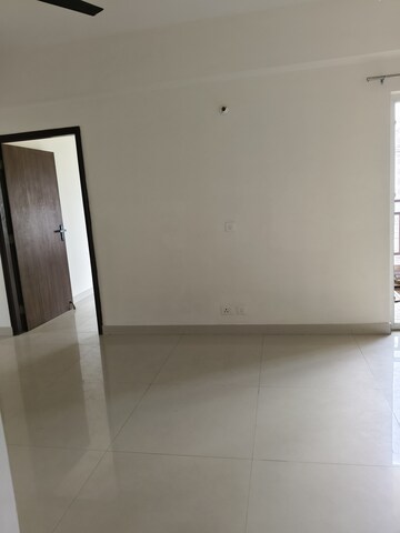 Room in 3 BHK Apartment at Adani Oyster Grande Phase 2, Sector 102 – for Rent