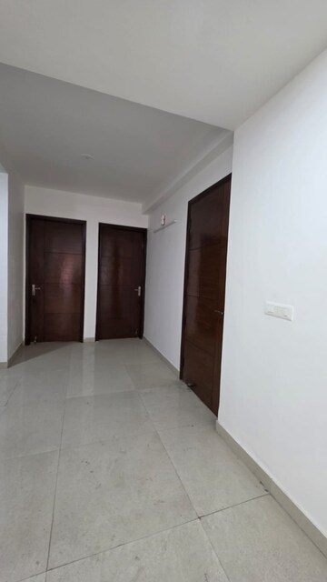 Room in 3 BHK Apartment at Freedom Fighters Enclave – for Rent