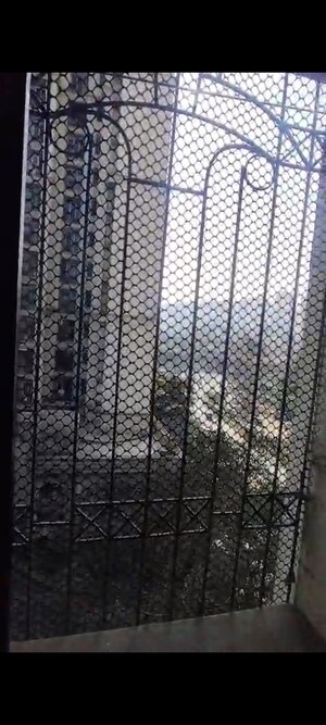 Bathroom in 1 BHK Apartment at Green Acres Apartment, Waghbil – for Rent