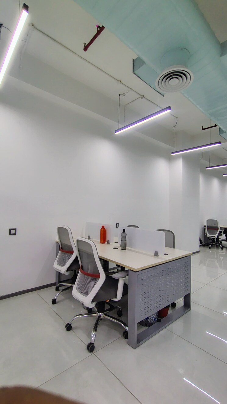 Team Area, udyog vihar Commercial Office Space 4020 Sq.Ft. In Udyog Vihar Gurgaon 9673465