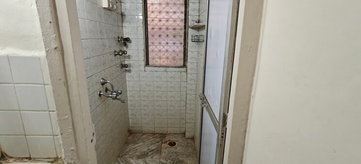 Bathroom, andheri west 1 Bedroom 450 Sq.Ft. Apartment In Andheri West Mumbai 9673499