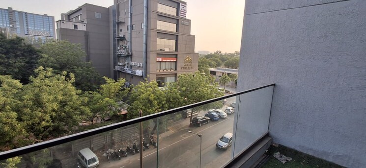 Balcony, shreeya-atlanta Commercial Office Space 720 Sq.Ft. In Thaltej Ahmedabad 9673503