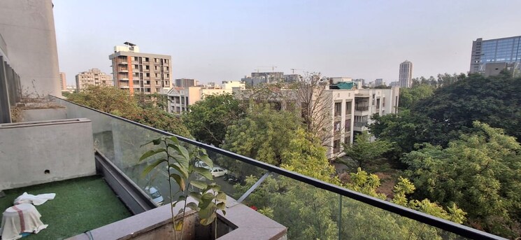 Balcony, shreeya-atlanta Commercial Office Space 720 Sq.Ft. In Thaltej Ahmedabad 9673503