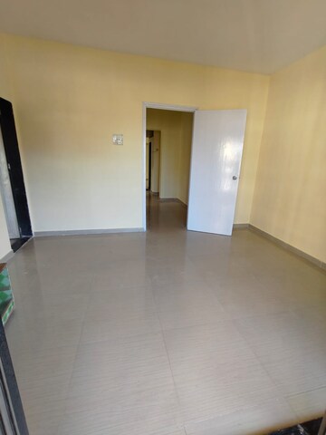 Room in 2 BHK Apartment at Kalyan West – for Rent