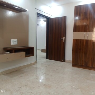 Room in 6+ BHK Independent House at Muralipura – for Sale