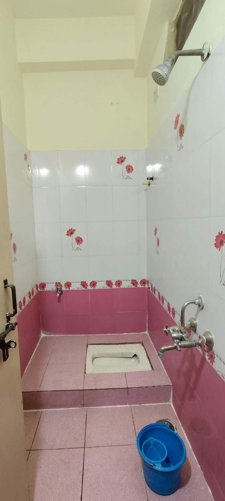Bathroom, raghavendra-arcade 1 Bedroom 750 Sq.Ft. Apartment In Kondapur Hyderabad 9673576