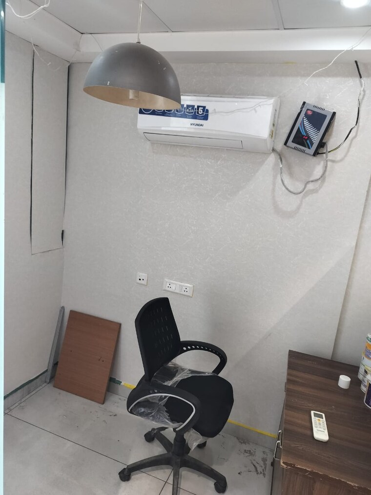 Team Area, chandigarh-citi-center Commercial Office Space 400 Sq.Ft. In Vip Road Zirakpur 9673554