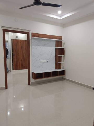 1 BHK Apartment For Rent in solitaire ragavendra, Kondapur