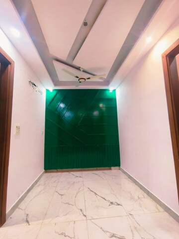 2 BHK Builder Floor For Rent in Dwarka Mor