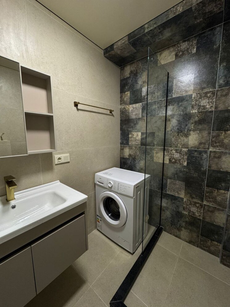 Kitchen, east of kailash 2 Bedroom 110 Sq.Yd. Builder Floor In East Of Kailash Delhi 9673639