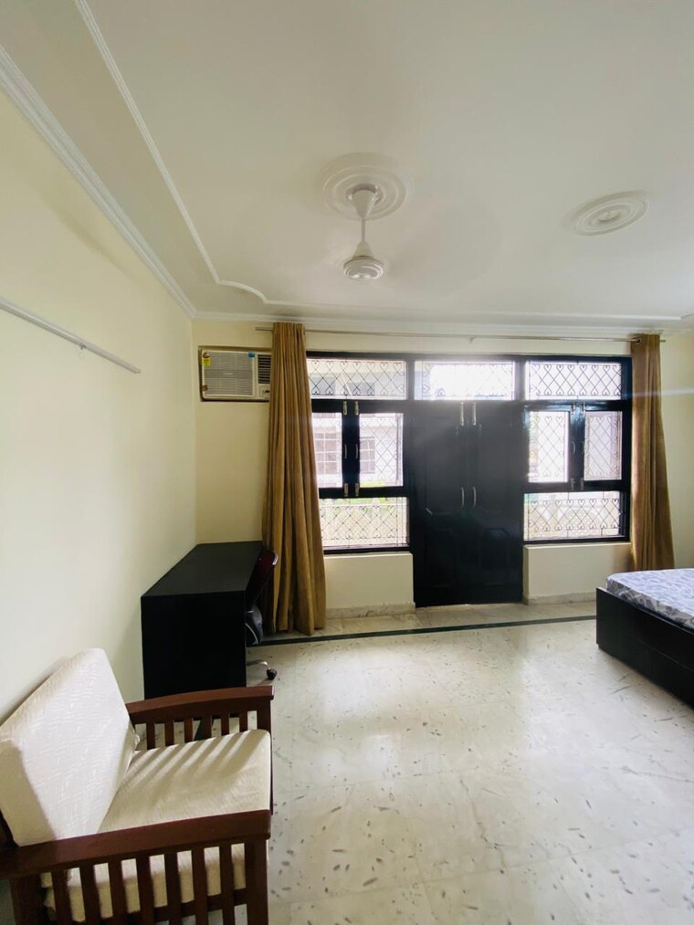 Living Room, dlf-city-phase-iii 2 Bedroom 3500 Sq.Ft. Builder Floor In Sector 24 Gurgaon 9673658