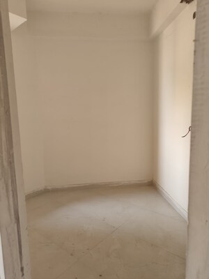 Room in 2.5 BHK Apartment at Piska More – for Sale