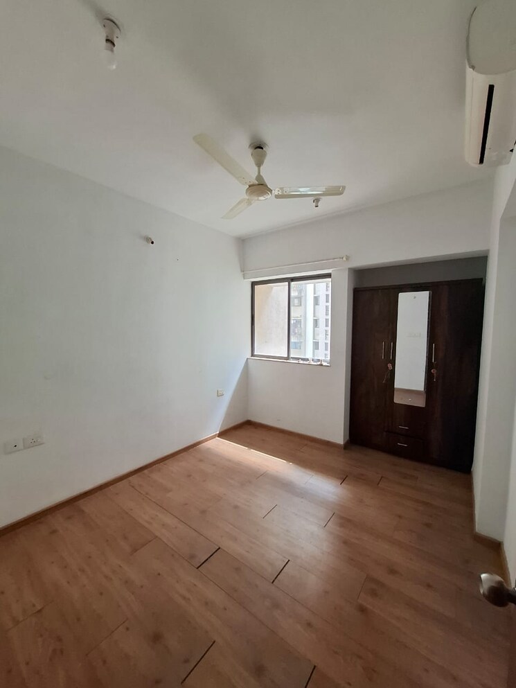 Room, lodha-lakeshore-greens 2 Bedroom 698 Sq.Ft. Apartment In Dombivli East Thane 9673750