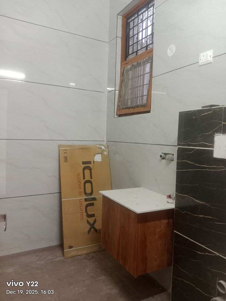 Kitchen, ashoka-enclave-faridabad 3 Bedroom 2050 Sq.Ft. Builder Floor In Sector 34 Faridabad 9673757