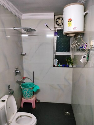 Furnished Amenities in 2.5 BHK Apartment at Pawitra Cooperative Society, Vasundhara Enclave – for Rent