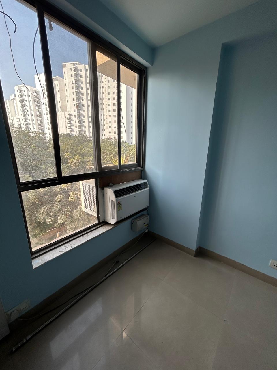 2 BHK Apartment For Rent in Unitech Uniworld Gardens 2