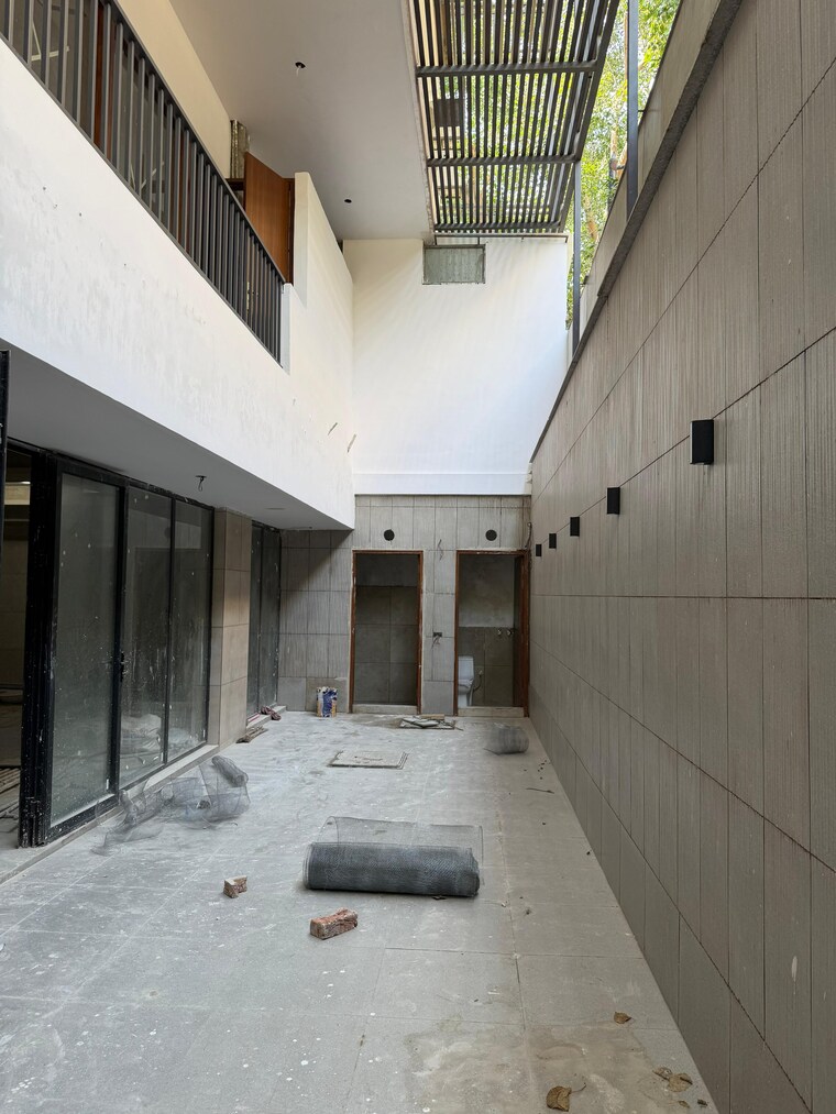 Exterior View, dlf-city-phase-iv 6+ Bedroom 360 Sq.Yd. Villa In Dlf Phase iv Gurgaon 9673805