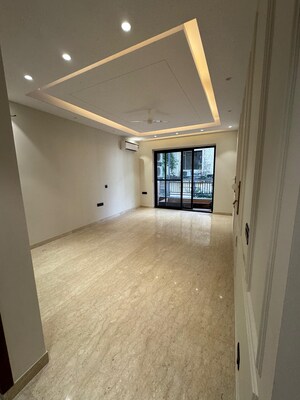 Room in 6+ BHK Villa at DLF City Phase IV, Dlf Phase iv – for Sale